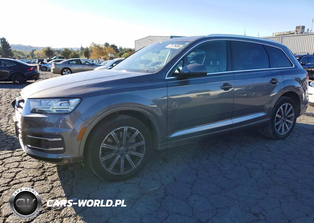 2018 Audi Q7 Premium Plus VIN:WA1LAAF74JD050490 - 1