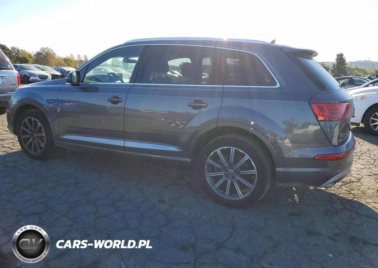 2018 Audi Q7 Premium Plus VIN:WA1LAAF74JD050490 - 2