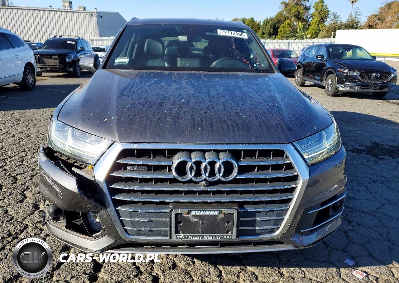 2018 Audi Q7 Premium Plus VIN:WA1LAAF74JD050490 - 5