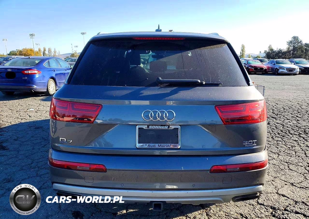 2018 Audi Q7 Premium Plus VIN:WA1LAAF74JD050490 - 6