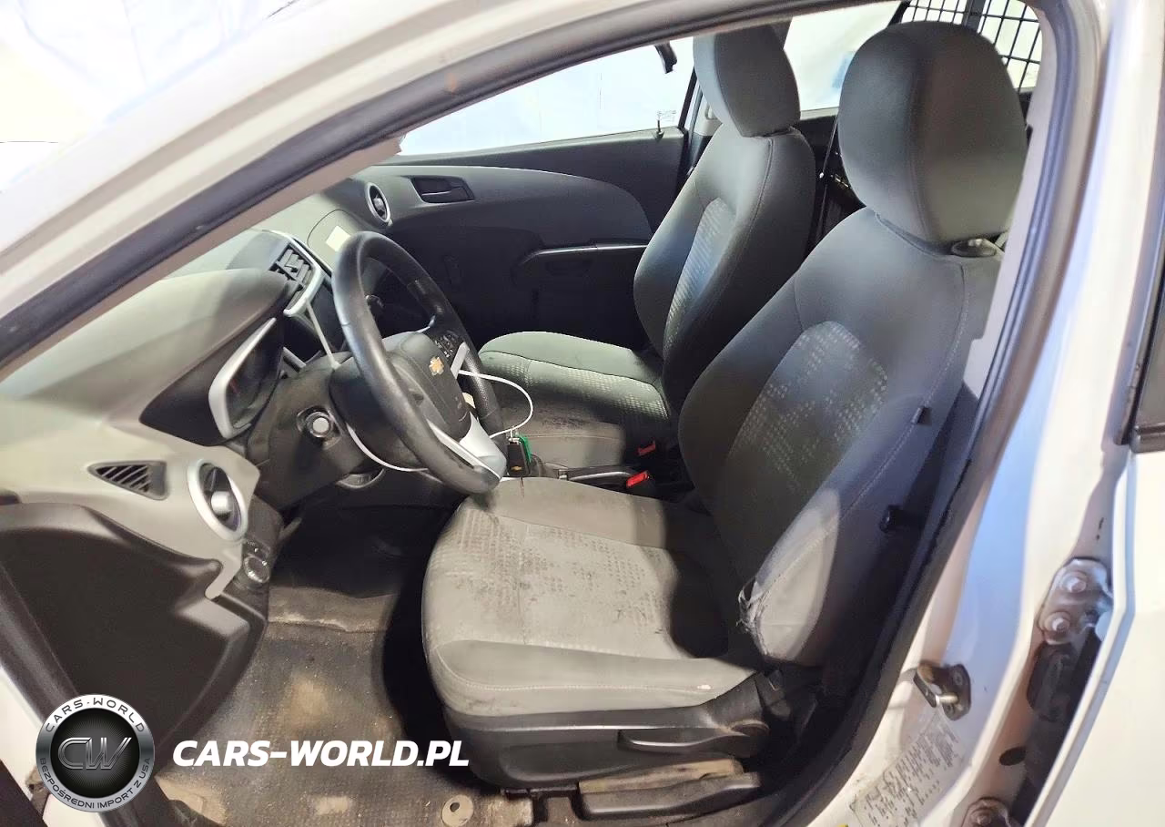 2018 Chevrolet Sonic VIN:1G1JG6SH0J4110314 - 7