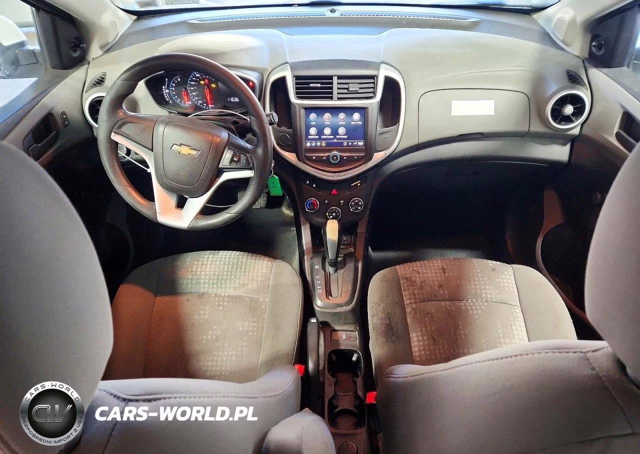 2018 Chevrolet Sonic VIN:1G1JG6SH0J4110314 - 8