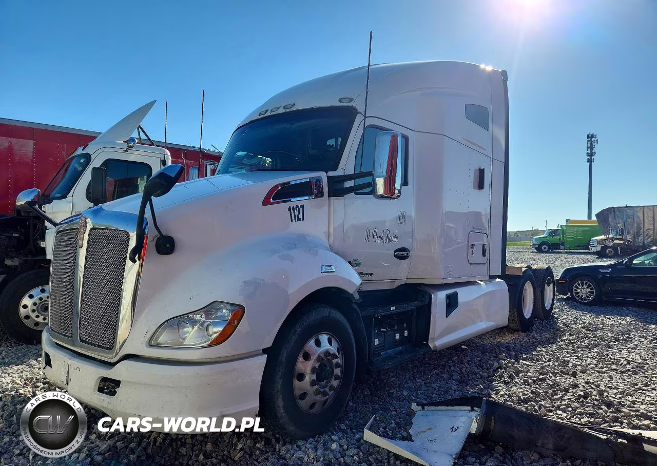 2020 Kenworth T680 Semi Truck