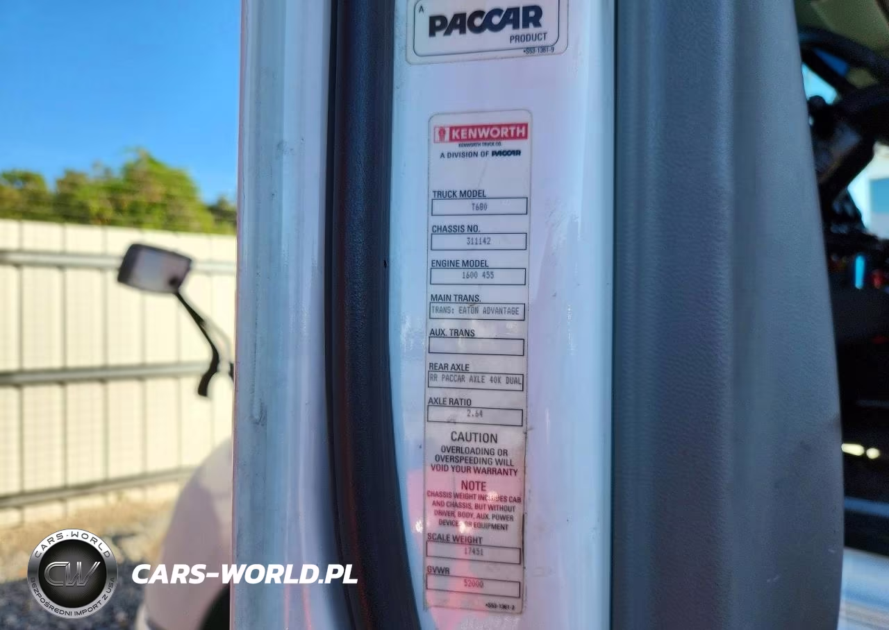 2020 Kenworth T680 Semi Truck VIN:1XKYDP9X2LJ311142 - 13