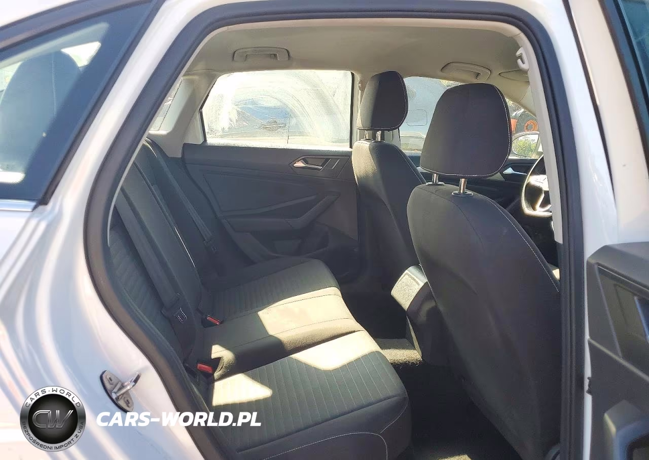 2024 Volkswagen Jetta S VIN:3VW5M7BU4RM047073 - 10