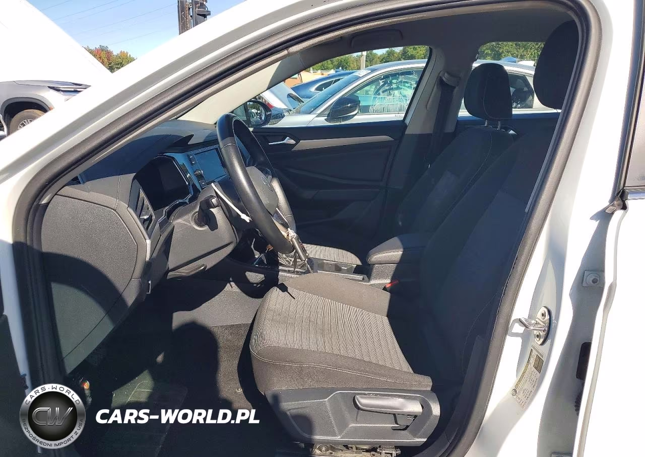 2024 Volkswagen Jetta S VIN:3VW5M7BU4RM047073 - 7