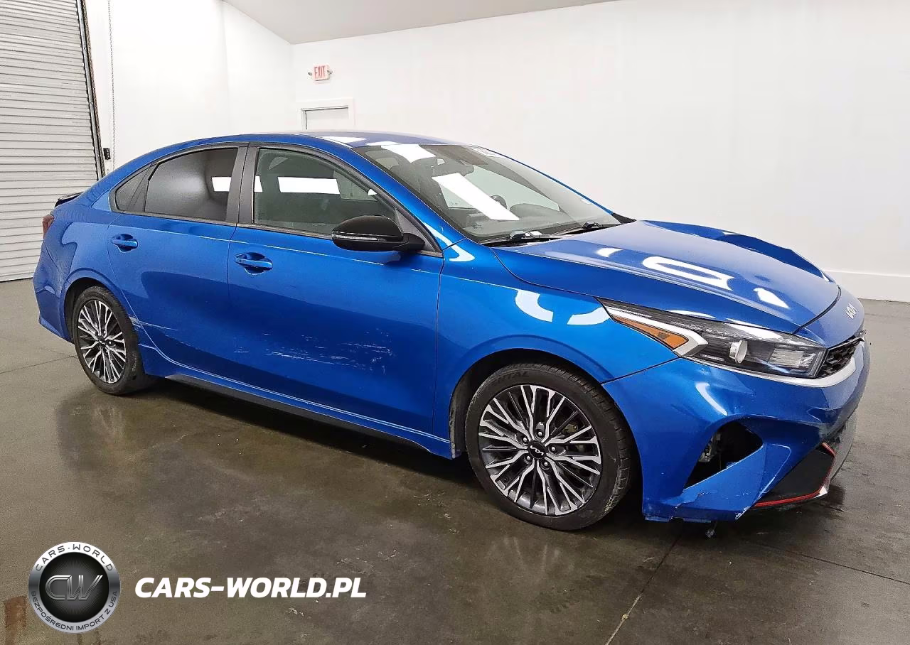 2023 Kia Forte Gt Line VIN:3KPF54AD2PE627028 - 4