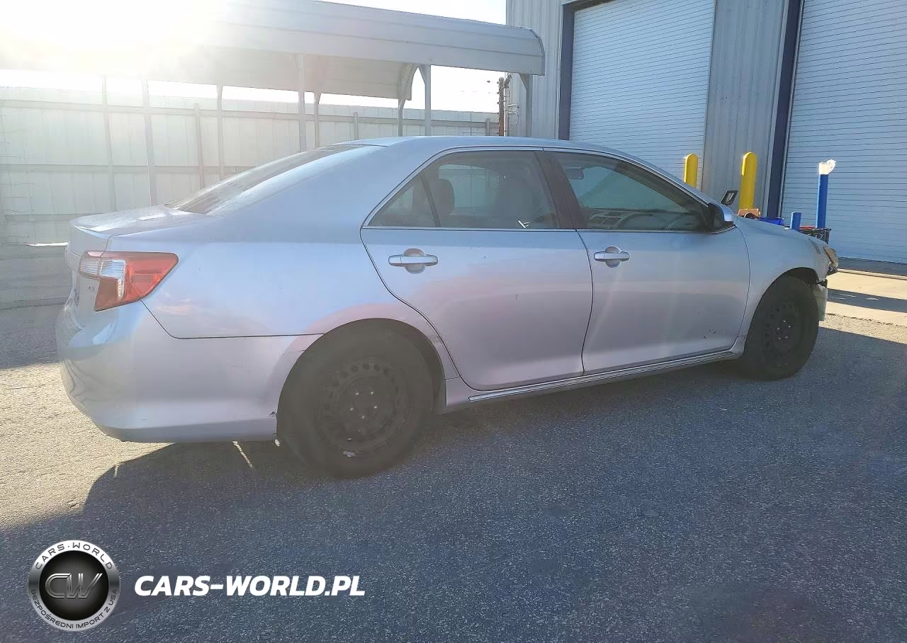 2014 Toyota Camry Le VIN:4T4BF1FK7ER374046 - 3
