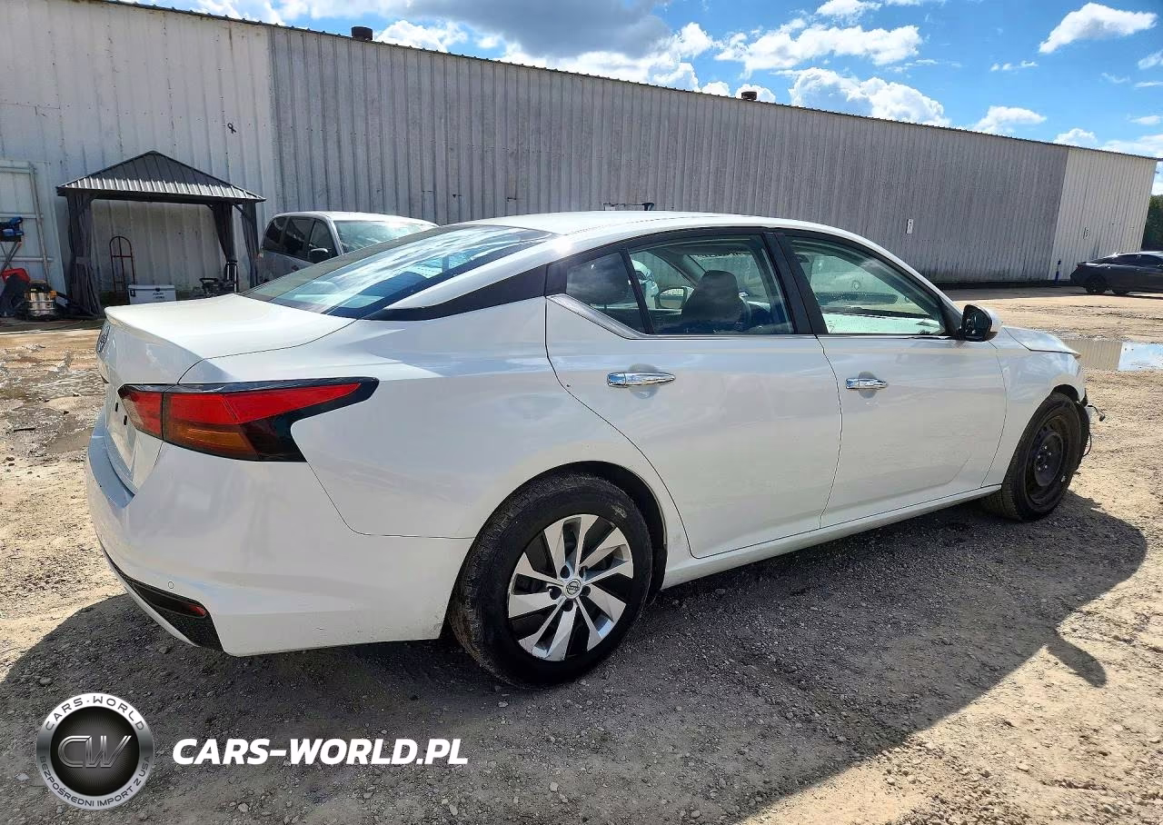 2023 Nissan Altima S VIN:1N4BL4BV5PN345723 - 3