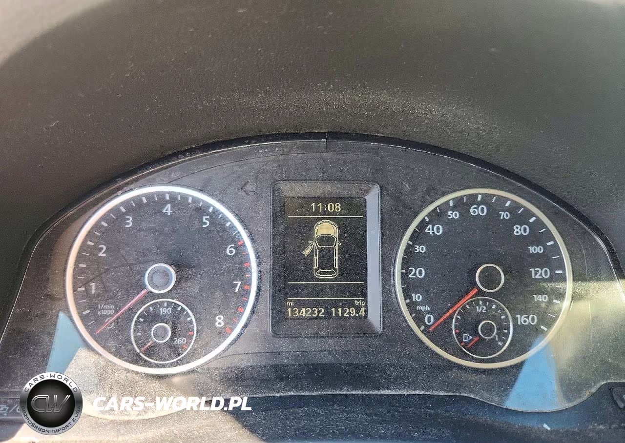 2013 Volkswagen Tiguan S VIN:WVGAV7AX5DW555549 - 9