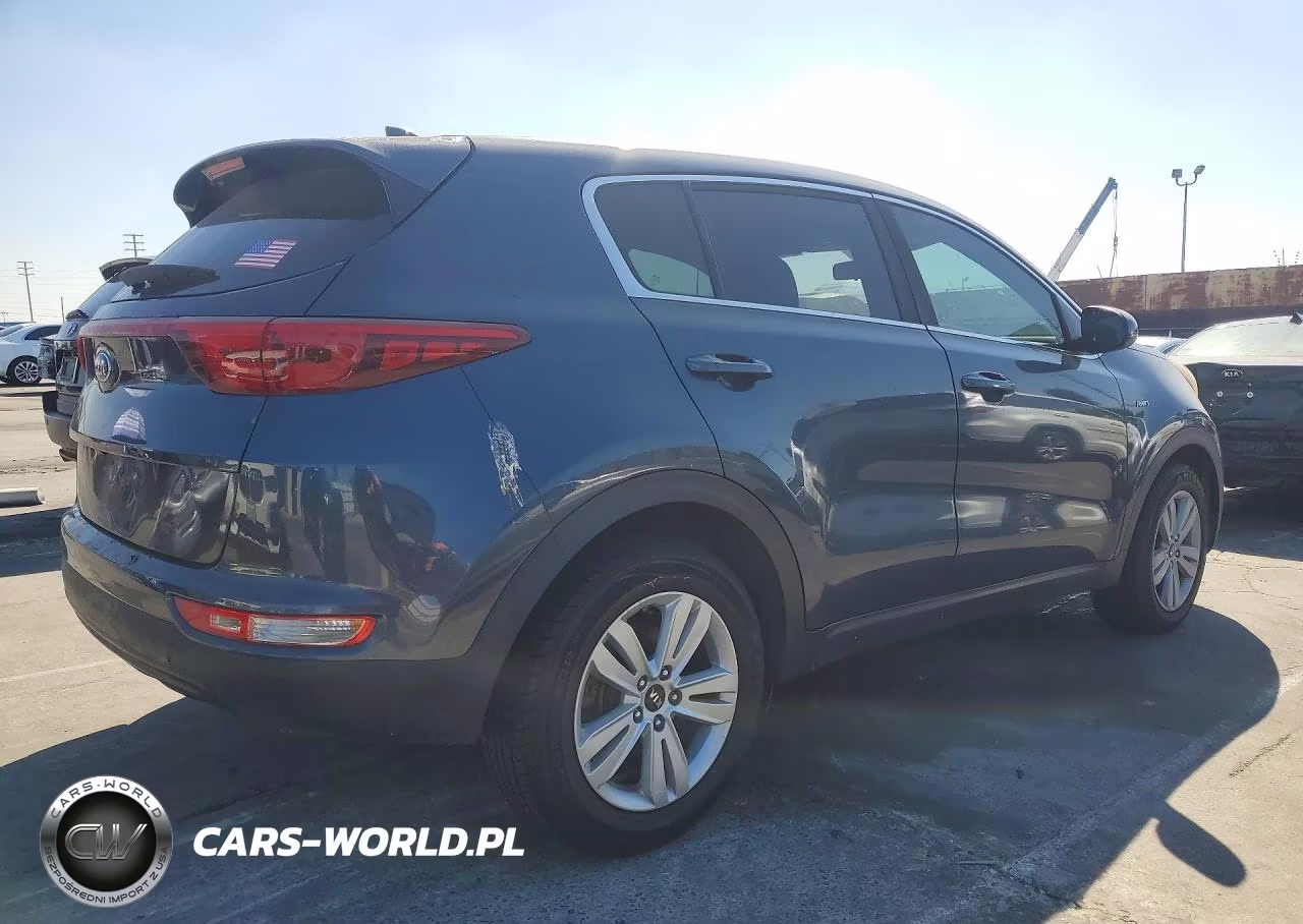 2018 Kia Sportage Lx VIN:KNDPMCAC6J7399941 - 3