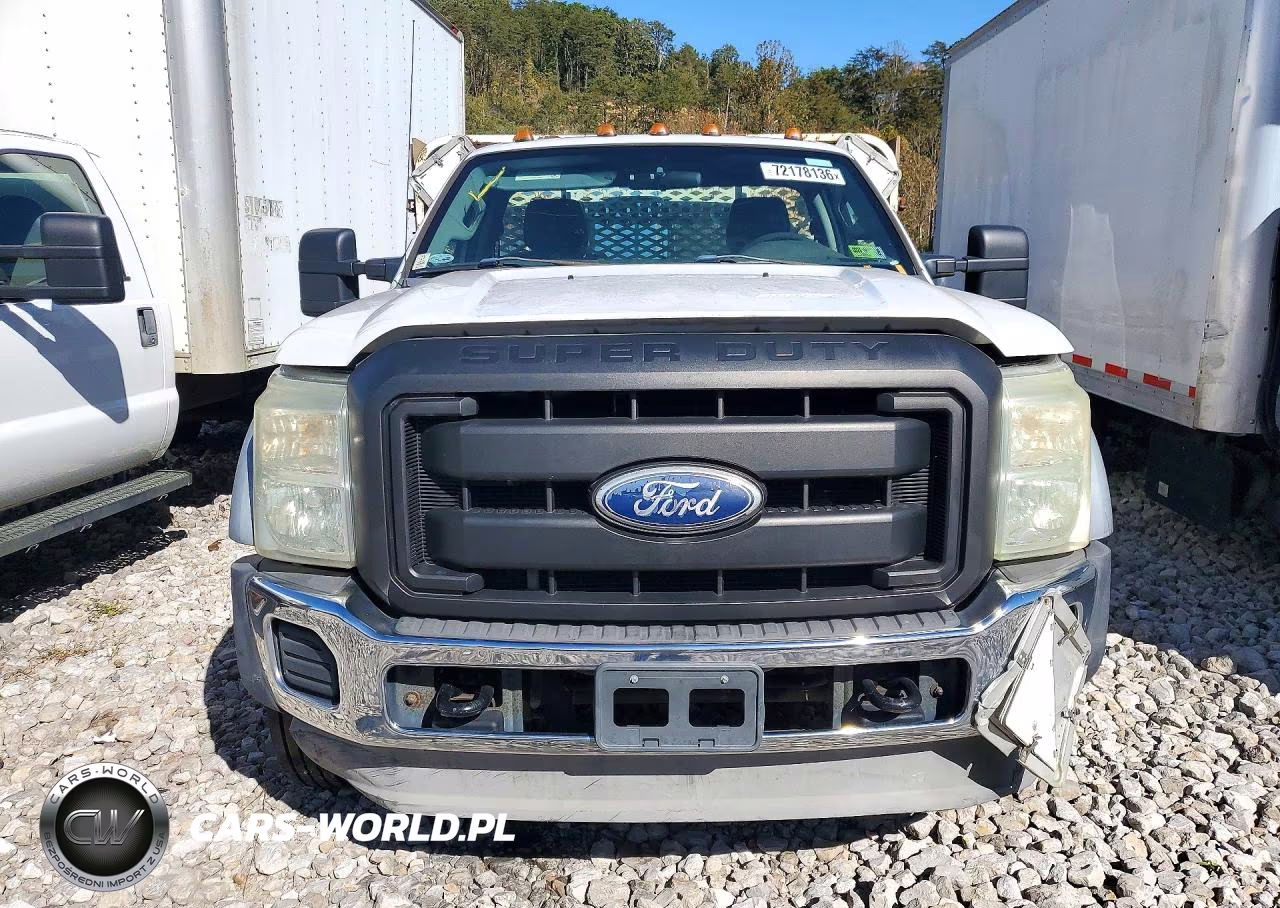 2011 Ford F550 Super Duty VIN:1FDUF5GT5BEA52996 - 5