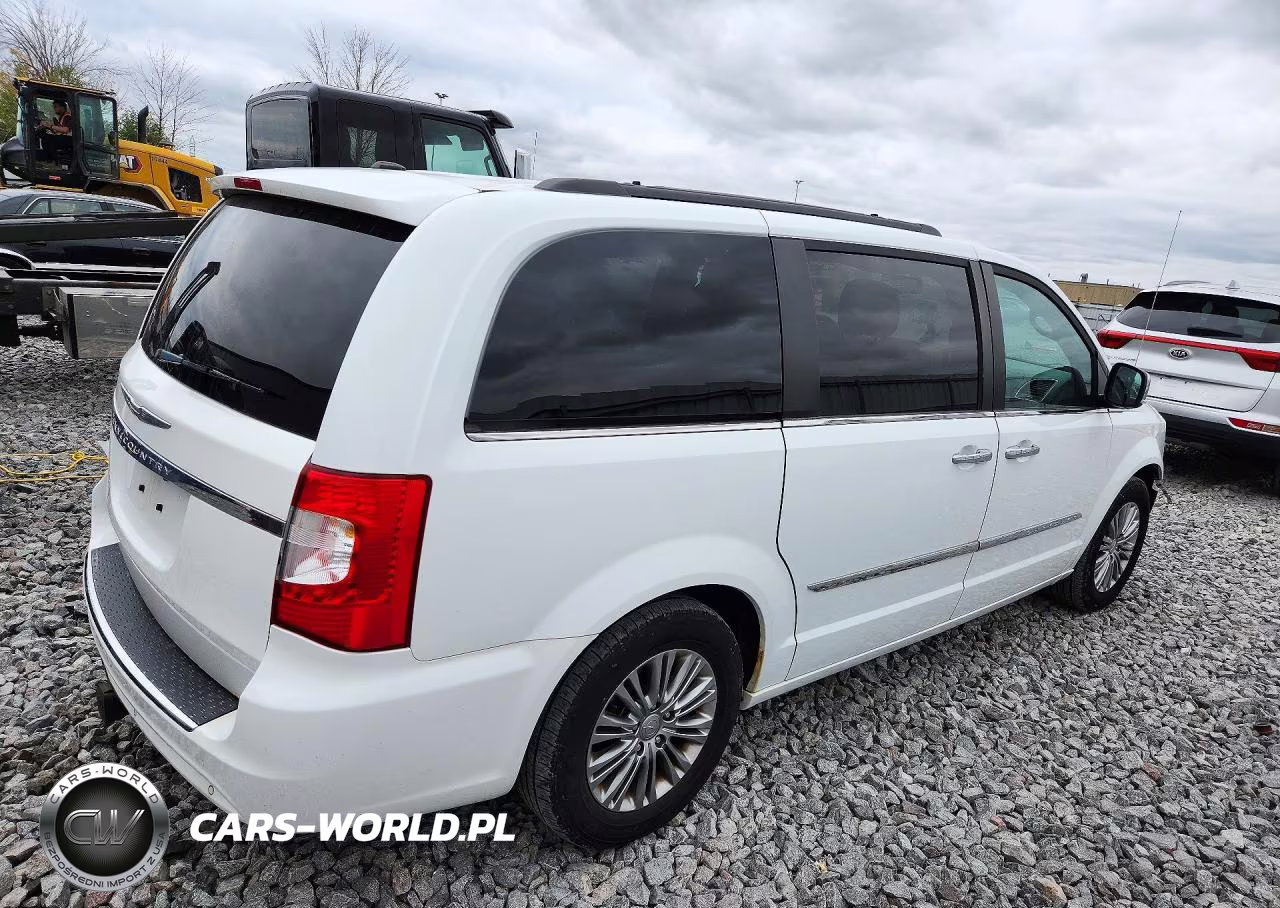 2016 Chrysler Town & Country Touring L VIN:2C4RC1CG2GR207714 - 3