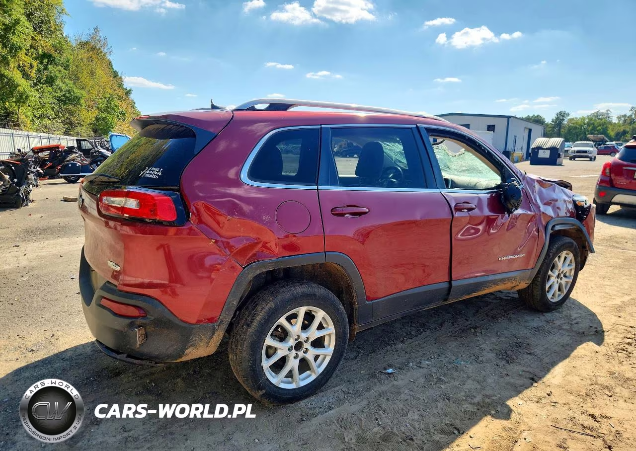 2016 Jeep Cherokee Latitude VIN:1C4PJLCBXGW234051 - 3