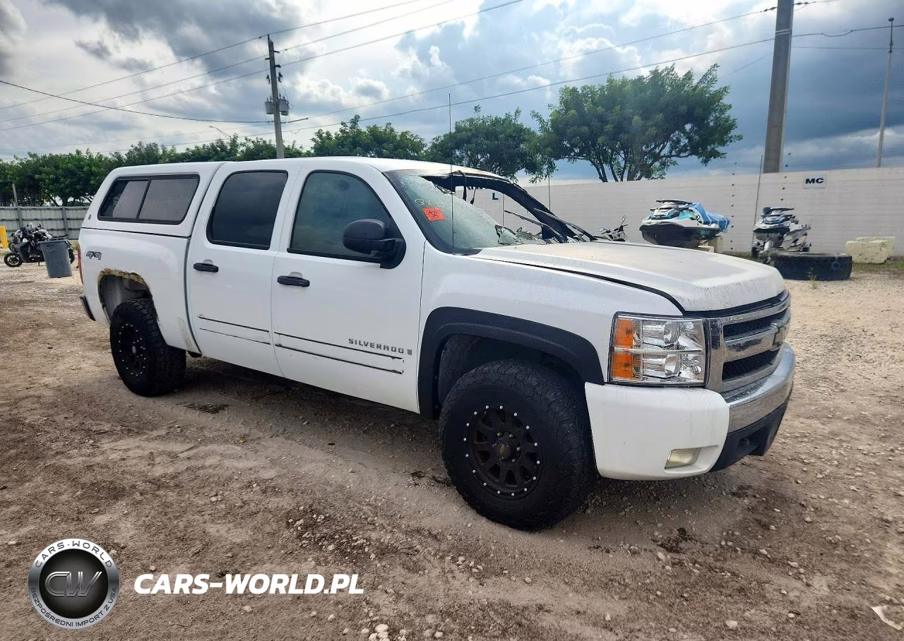 2007 Chevrolet Silverado K1500 Crew Cab VIN:2GCEK13MX71614542 - 4