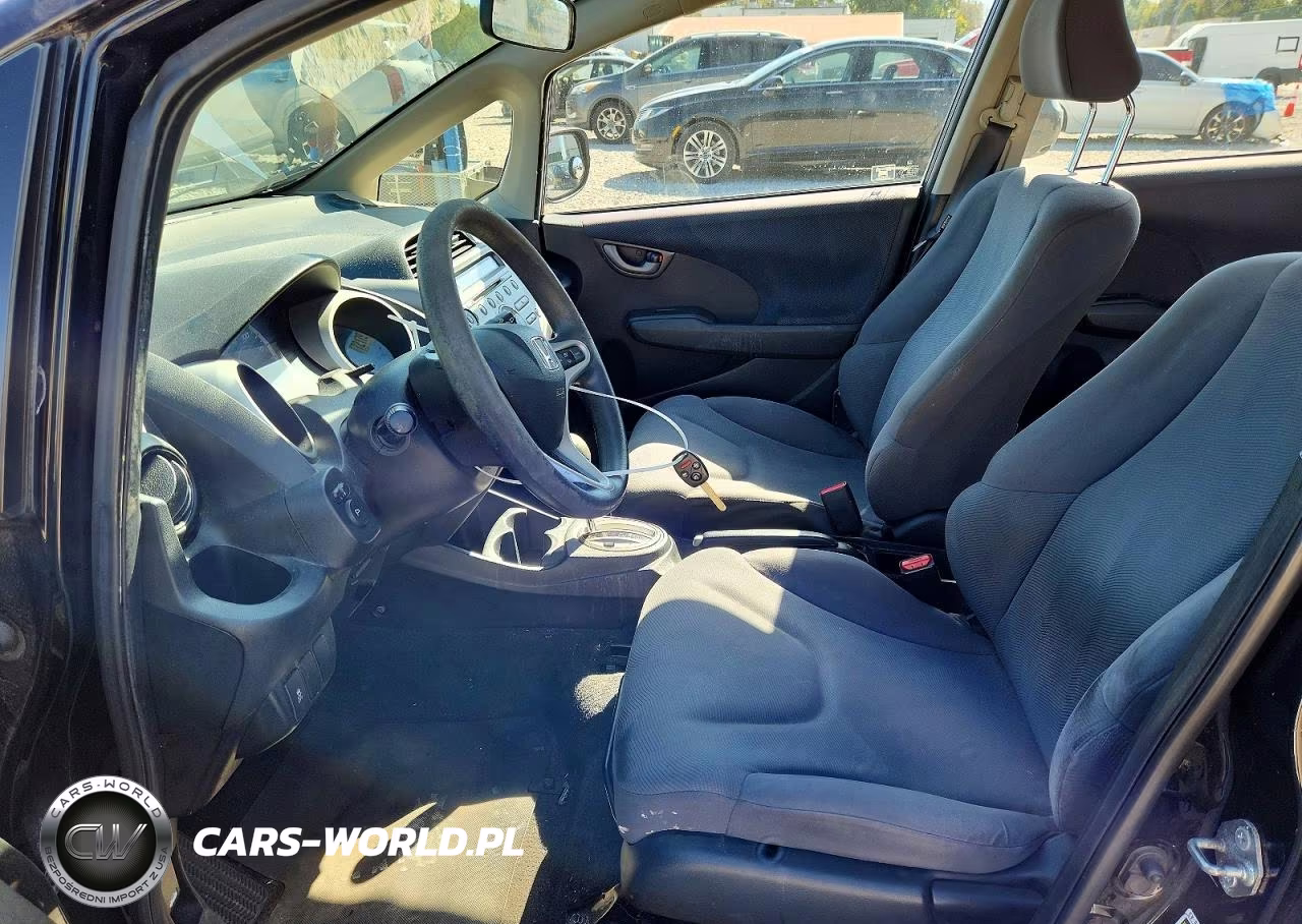 2013 Honda Fit VIN:JHMGE8H34DC074165 - 7