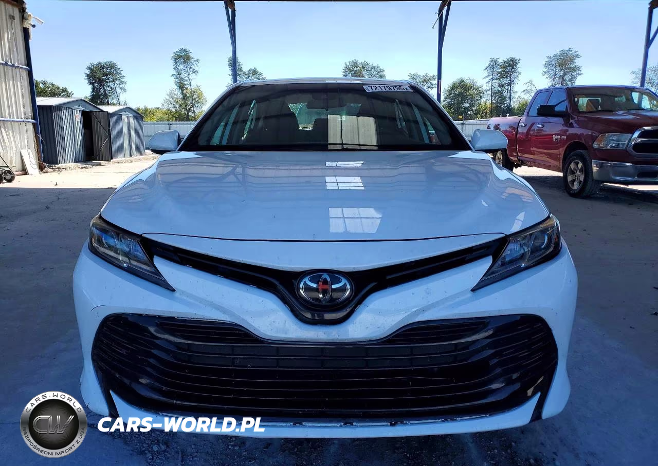 2020 Toyota Camry Le VIN:4T1C11AK1LU861518 - 5