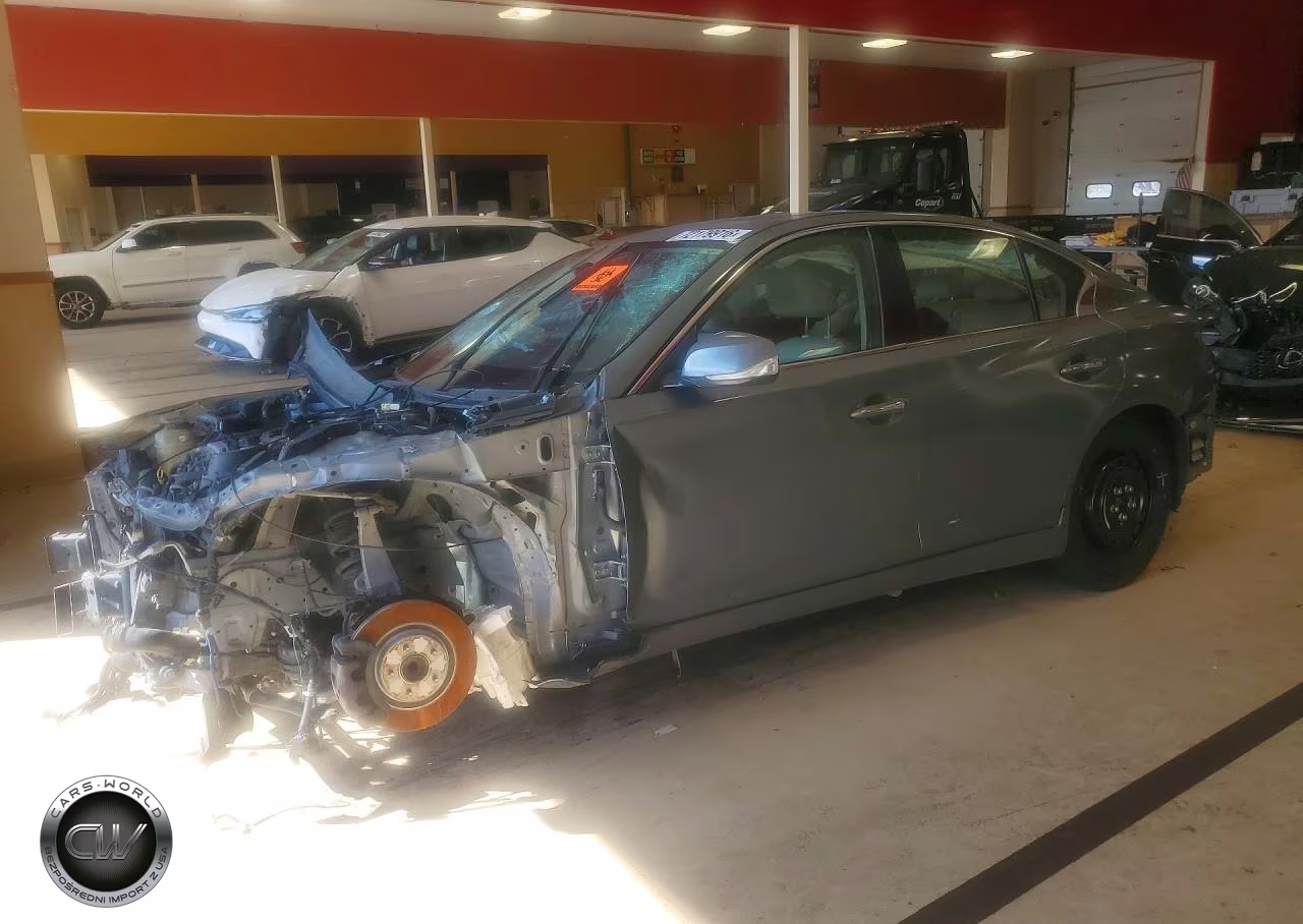 INFINITI Q50 BASE – zdjęcie 1 z 12