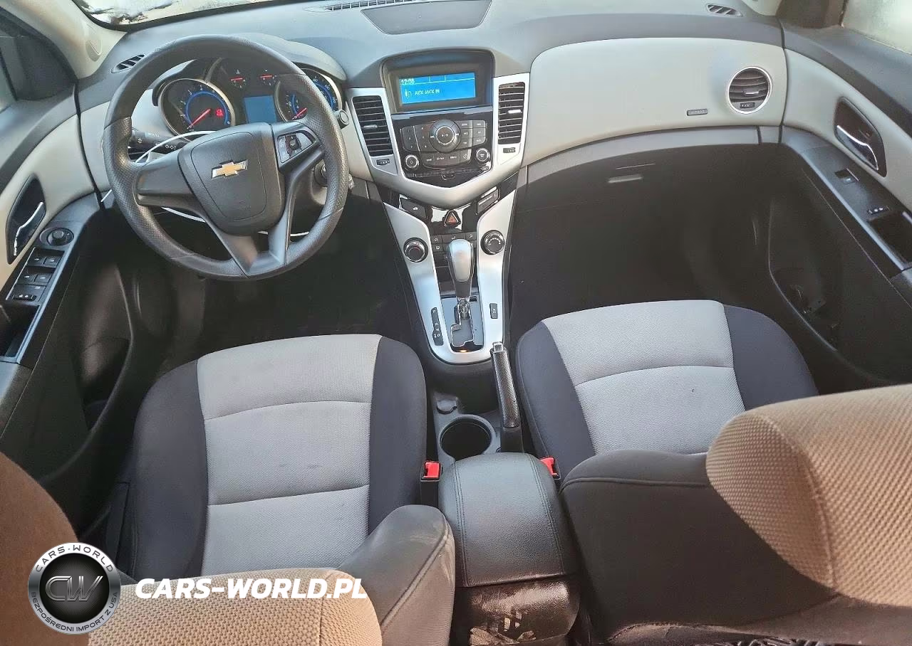 2015 Chevrolet Cruze Ls VIN:1G1PA5SGXF7281865 - 8
