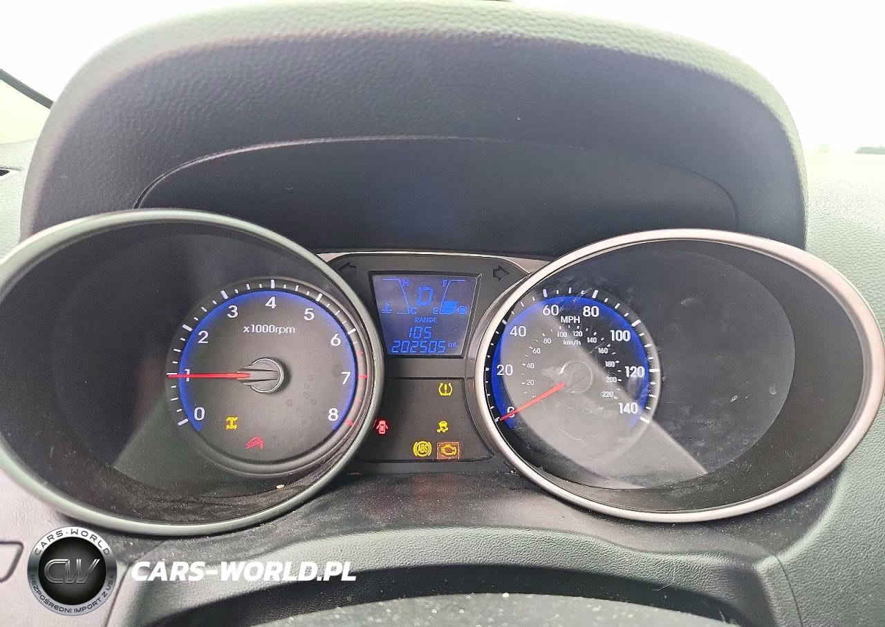 2011 Hyundai Tucson Limited VIN:KM8JUCAC8BU248992 - 9