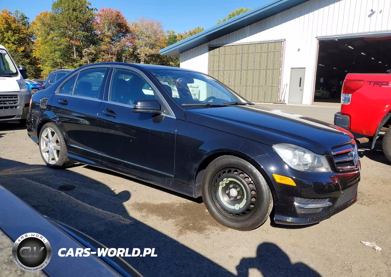 2014 Mercedes-Benz C 300 4Matic VIN:WDDGF8AB5EA959624 - 4
