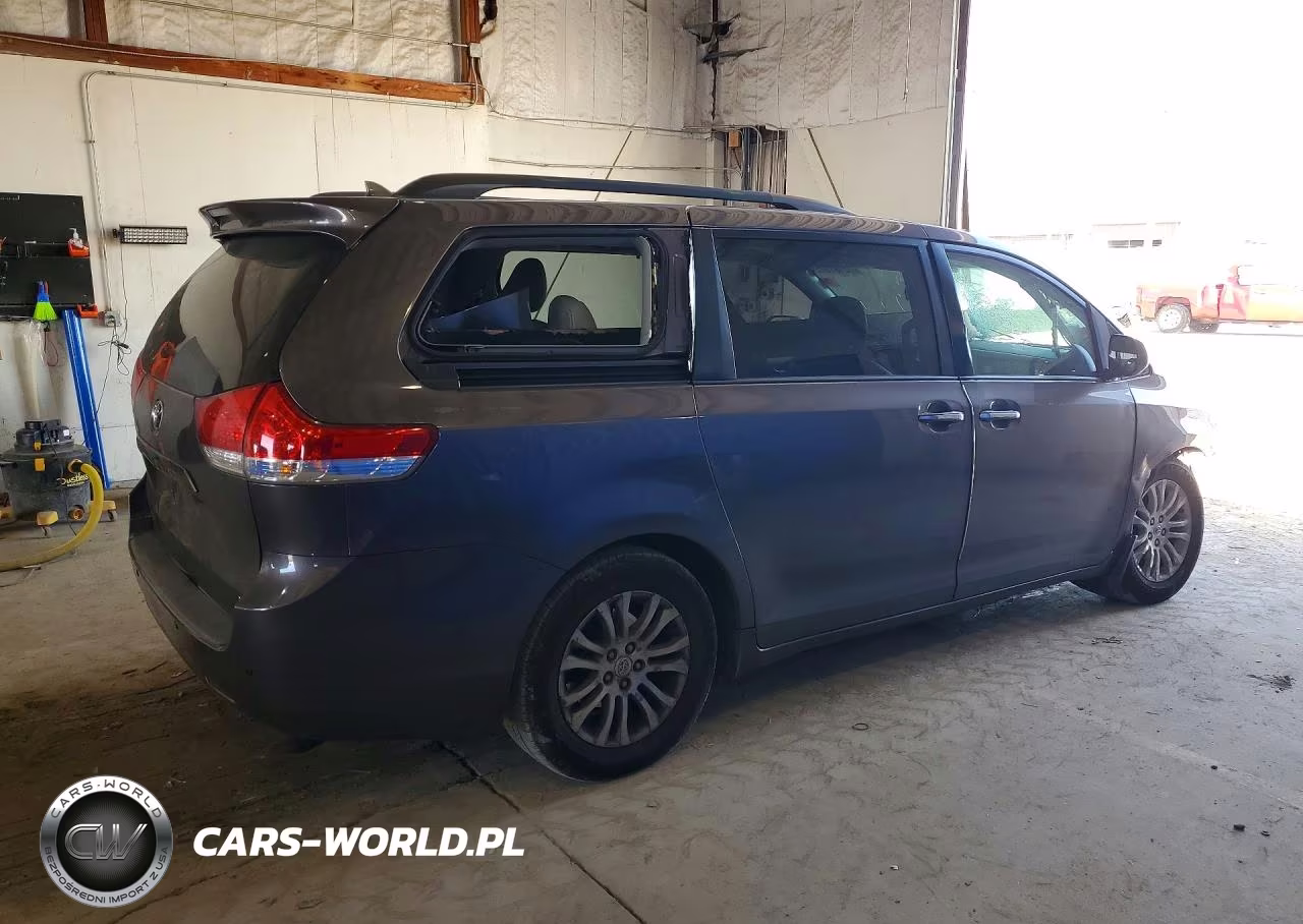 2012 Toyota Sienna Xle 8-Passenger VIN:5TDYK3DC1CS232255 - 3
