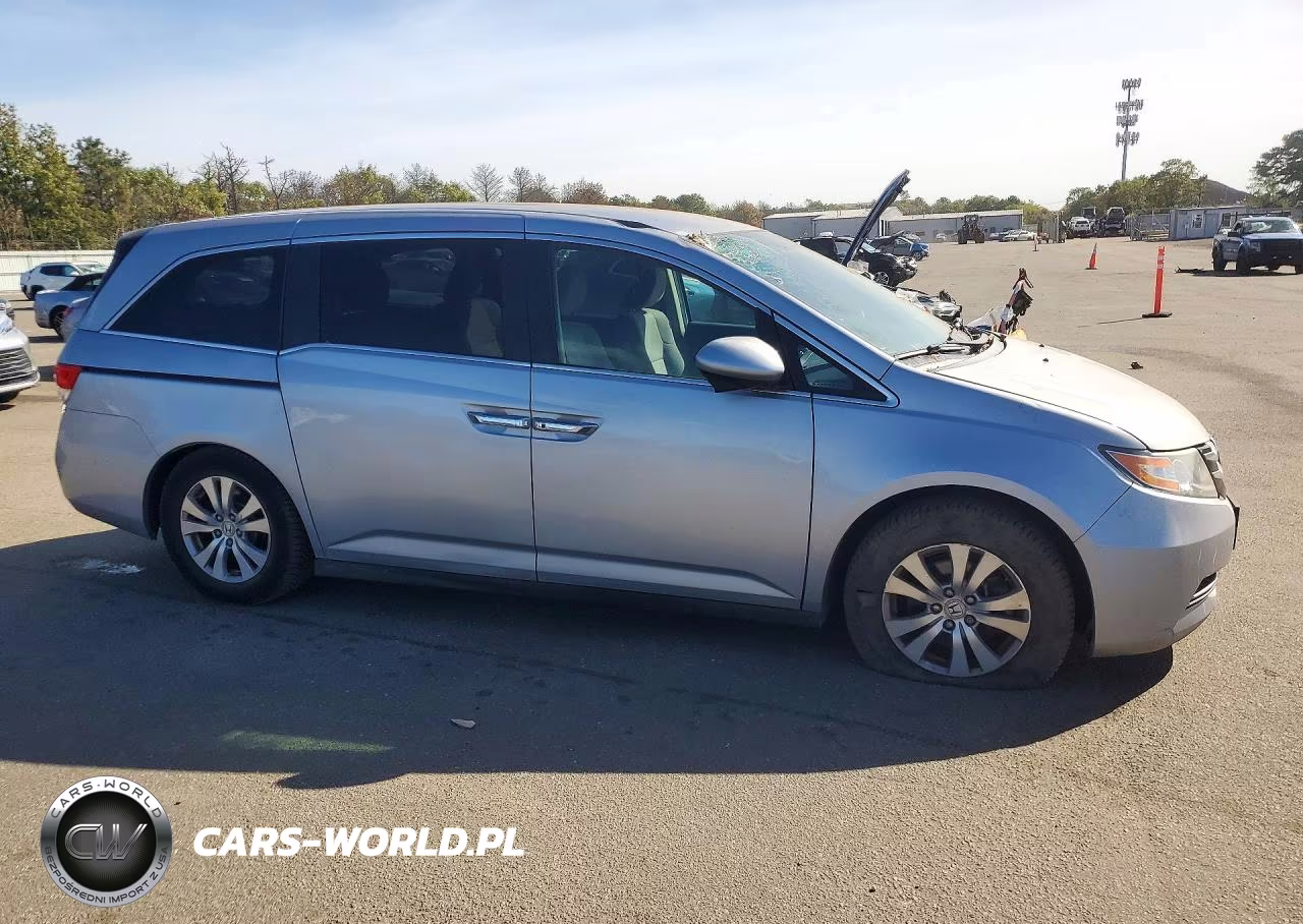 2016 Honda Odyssey Se VIN:5FNRL5H37GB145977 - 4