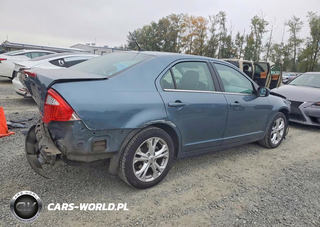2012 Ford Fusion Se VIN:3FAHP0HG2CR420661 - 3