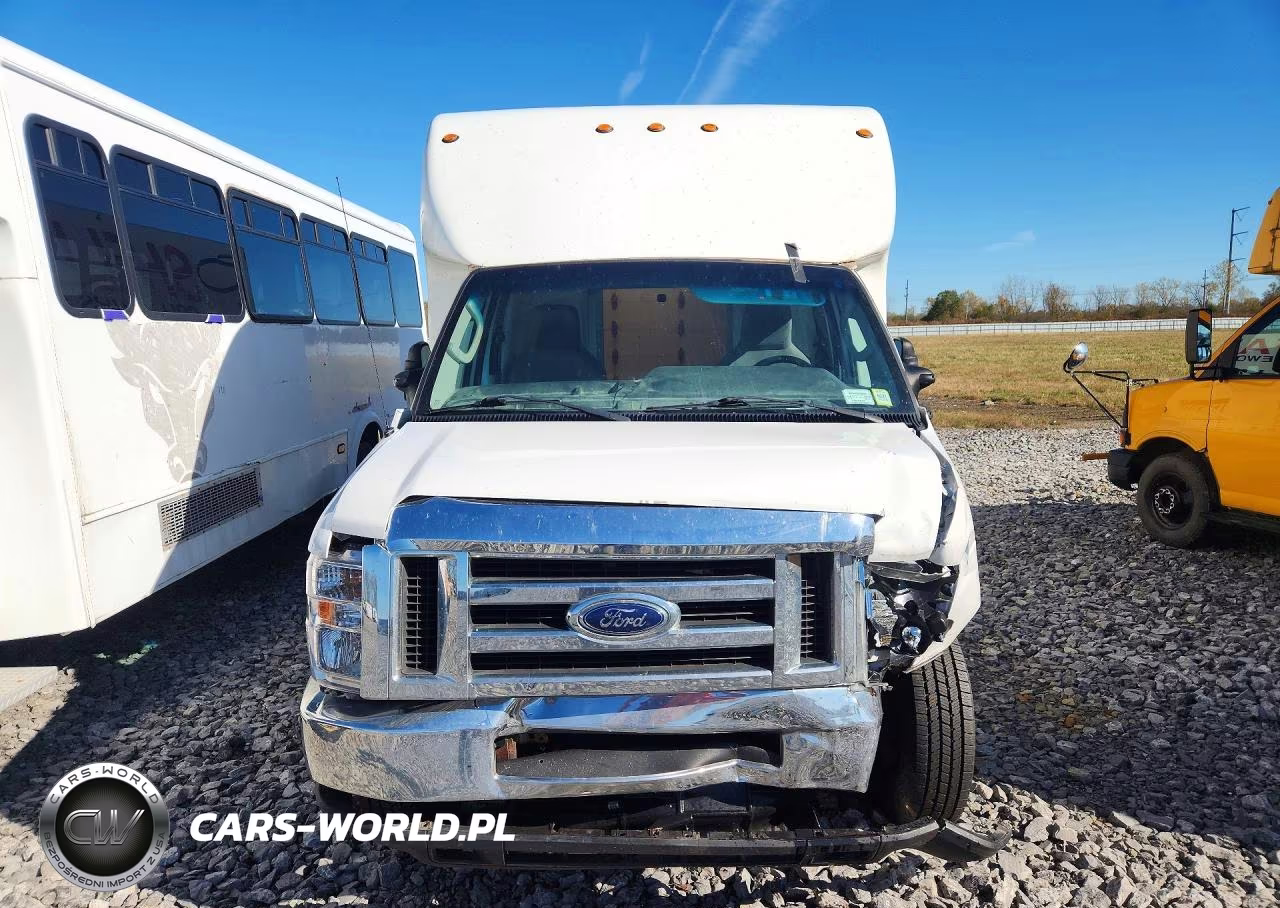 2016 Ford Econoline E450 Super Duty Cutaway Van VIN:1FDXE4FS1GDC02473 - 5