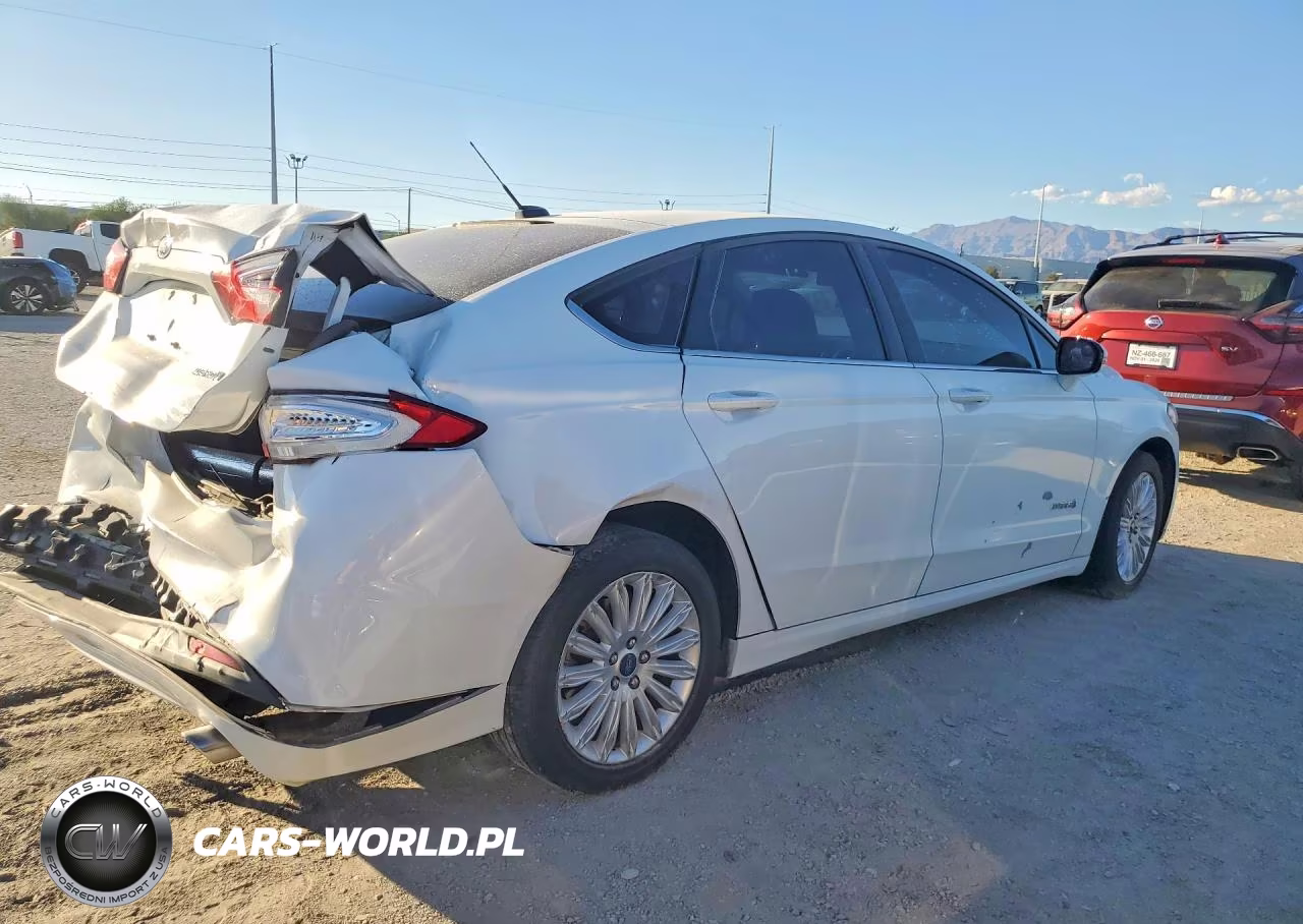 2014 Ford Fusion Se Hybrid VIN:3FA6P0LU1ER104045 - 3