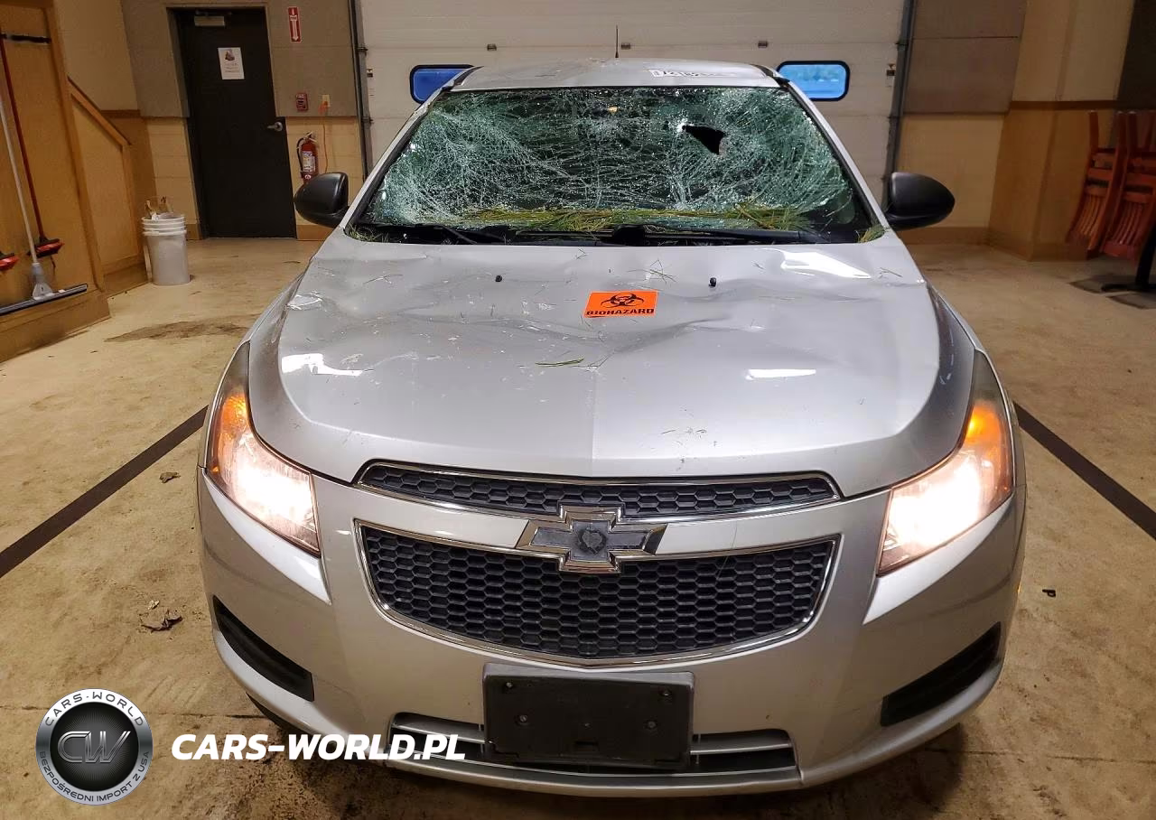 2014 Chevrolet Cruze Ls VIN:1G1PA5SG4E7487827 - 5
