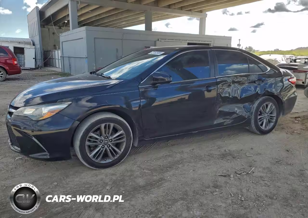 2015 Toyota Camry Le