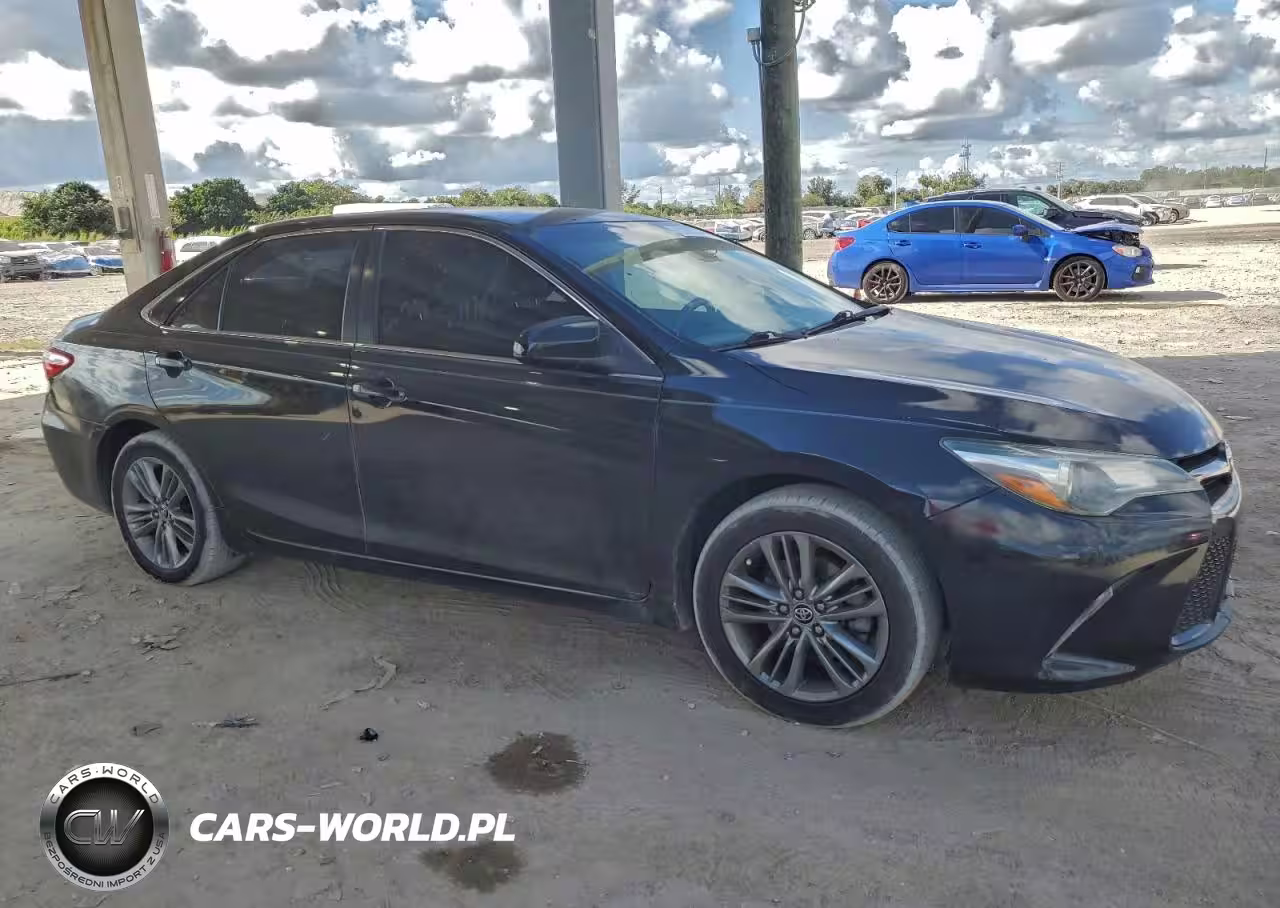 2015 Toyota Camry Le VIN:4T1BF1FK0FU018629 - 4