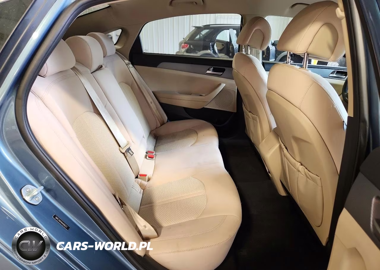 2017 Hyundai Sonata Base VIN:5NPE24AF0HH568337 - 10