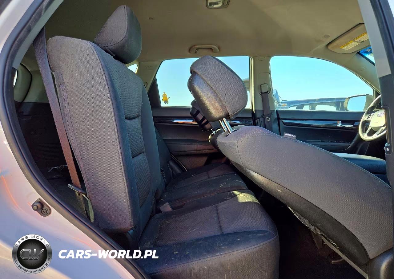 2012 Kia Sorento Lx VIN:5XYKT3A65CG298869 - 11