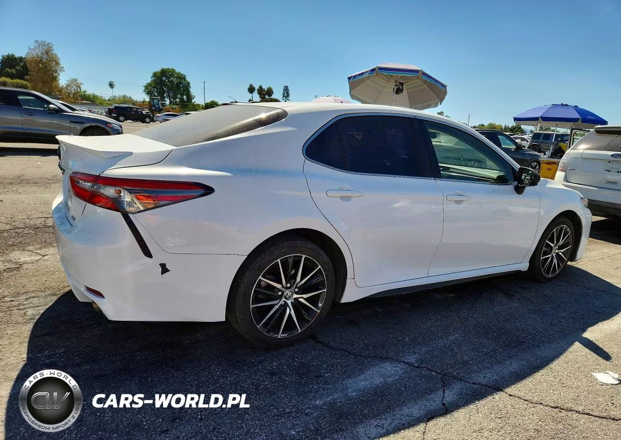 2018 Toyota Camry Se VIN:JTNB11HK5J3073586 - 3