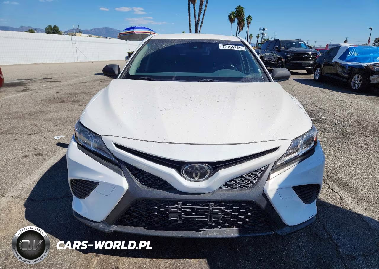 2018 Toyota Camry Se VIN:JTNB11HK5J3073586 - 5