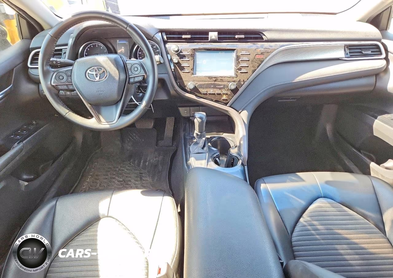 2018 Toyota Camry Se VIN:JTNB11HK5J3073586 - 8