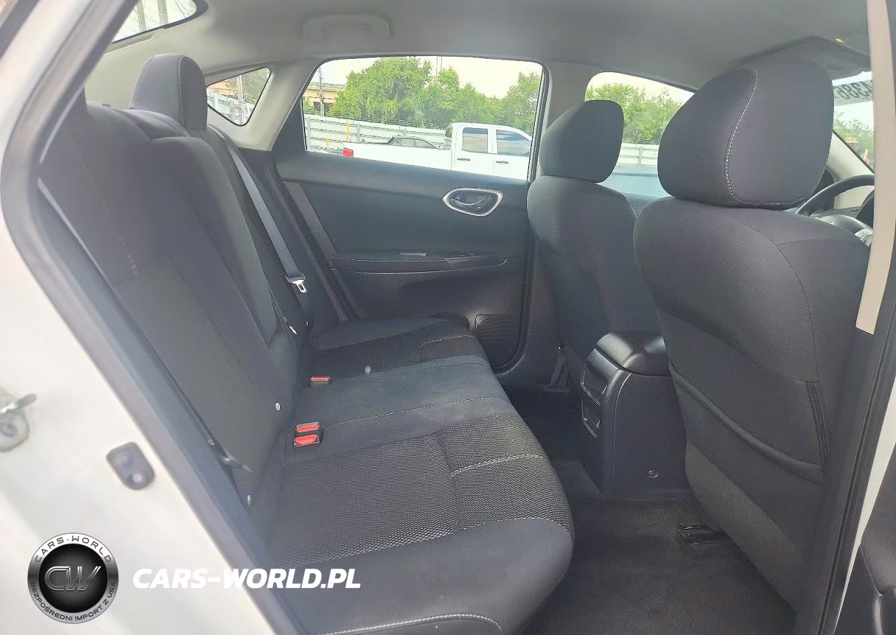 2015 Nissan Sentra S VIN:3N1AB7AP1FY373908 - 10