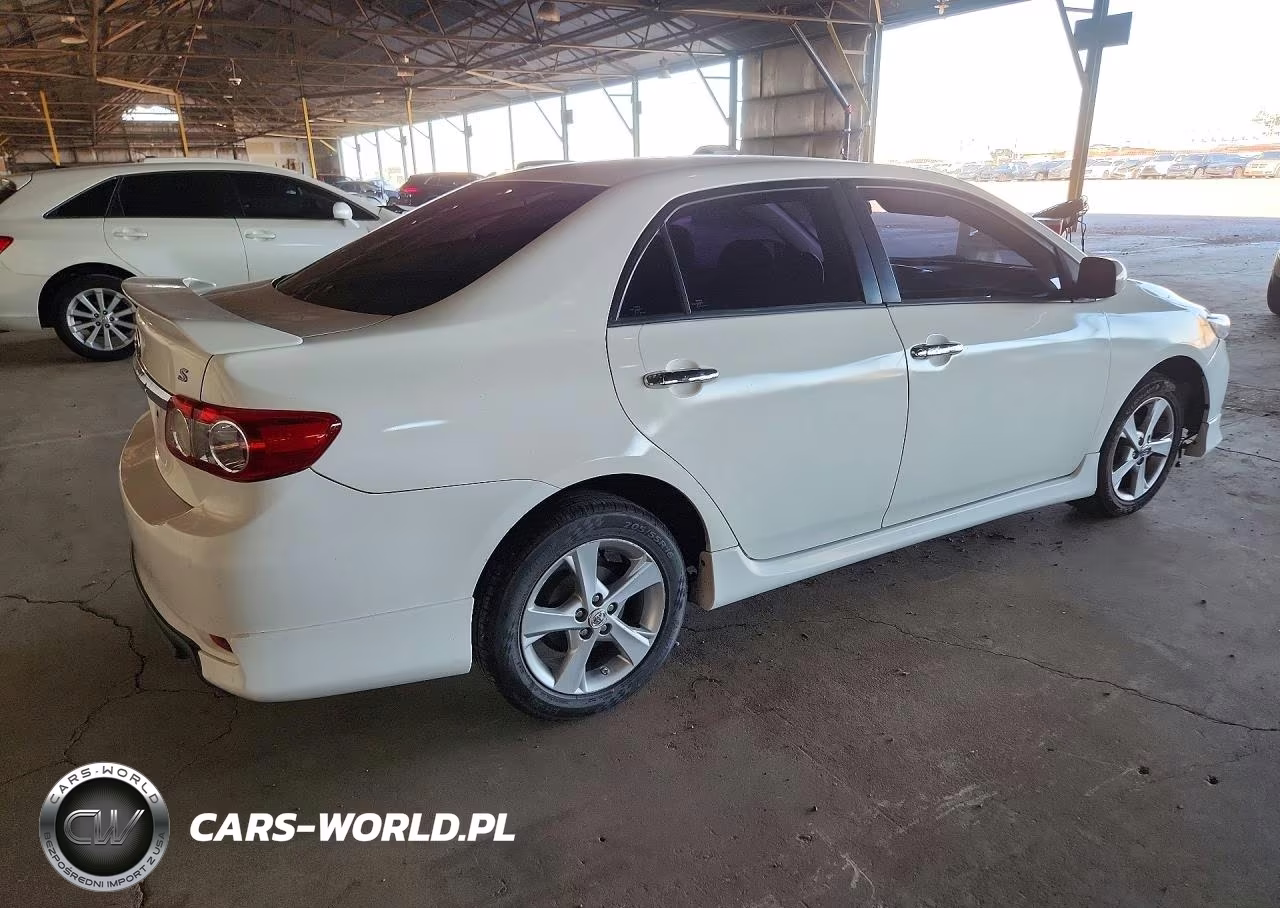 2013 Toyota Corolla S VIN:2T1BU4EE1DC010041 - 3