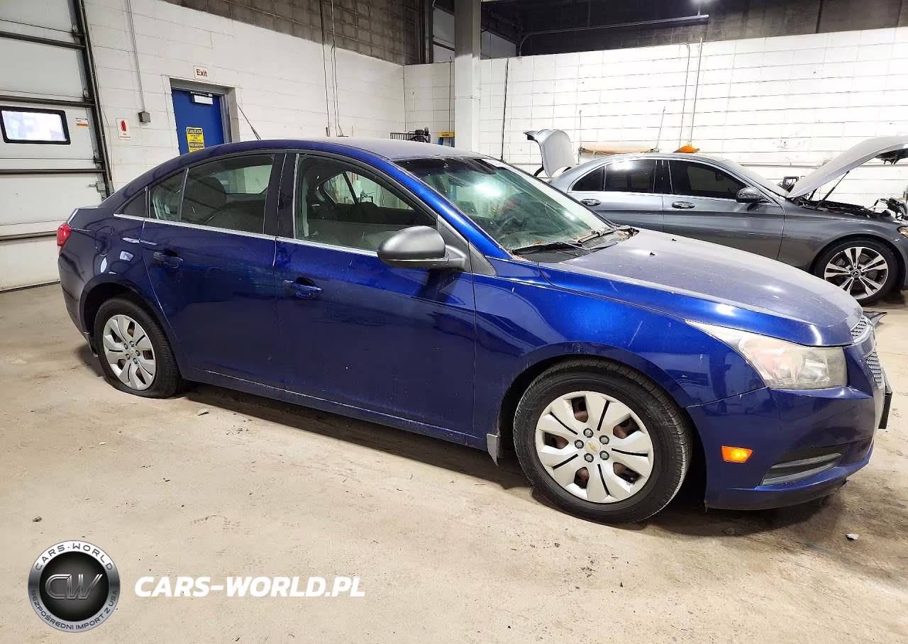 2012 Chevrolet Cruze Ls VIN:1G1PD5SH1C7214938 - 4
