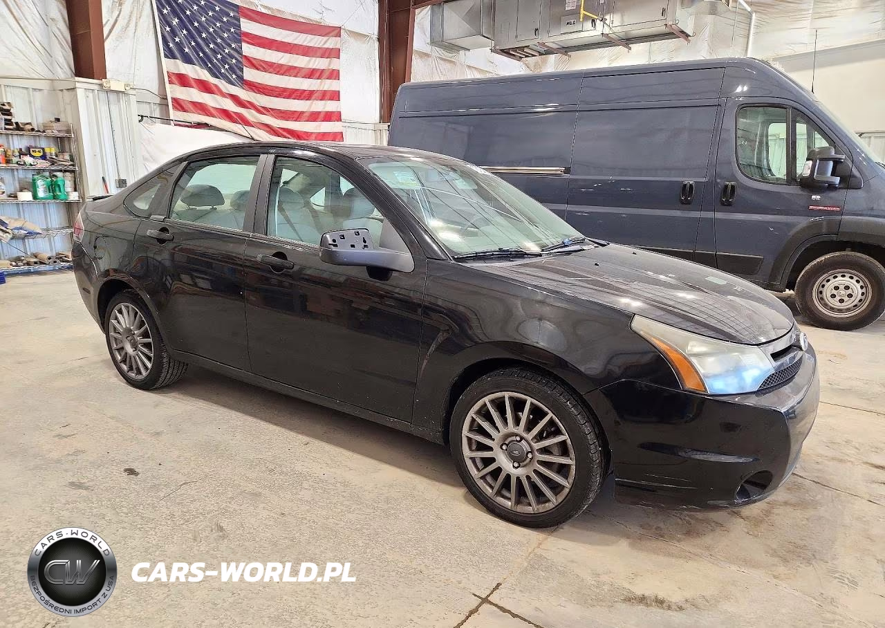 2010 Ford Focus Ses VIN:1FAHP3GN2AW185710 - 4