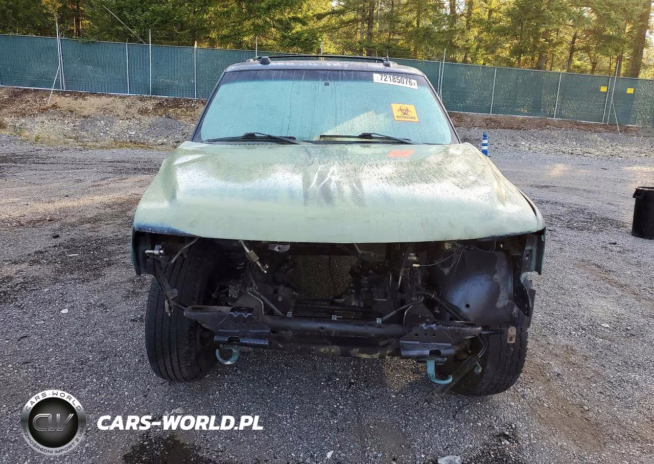 2004 Chevrolet Tahoe K1500 VIN:1GNEK13Z64J201943 - 5