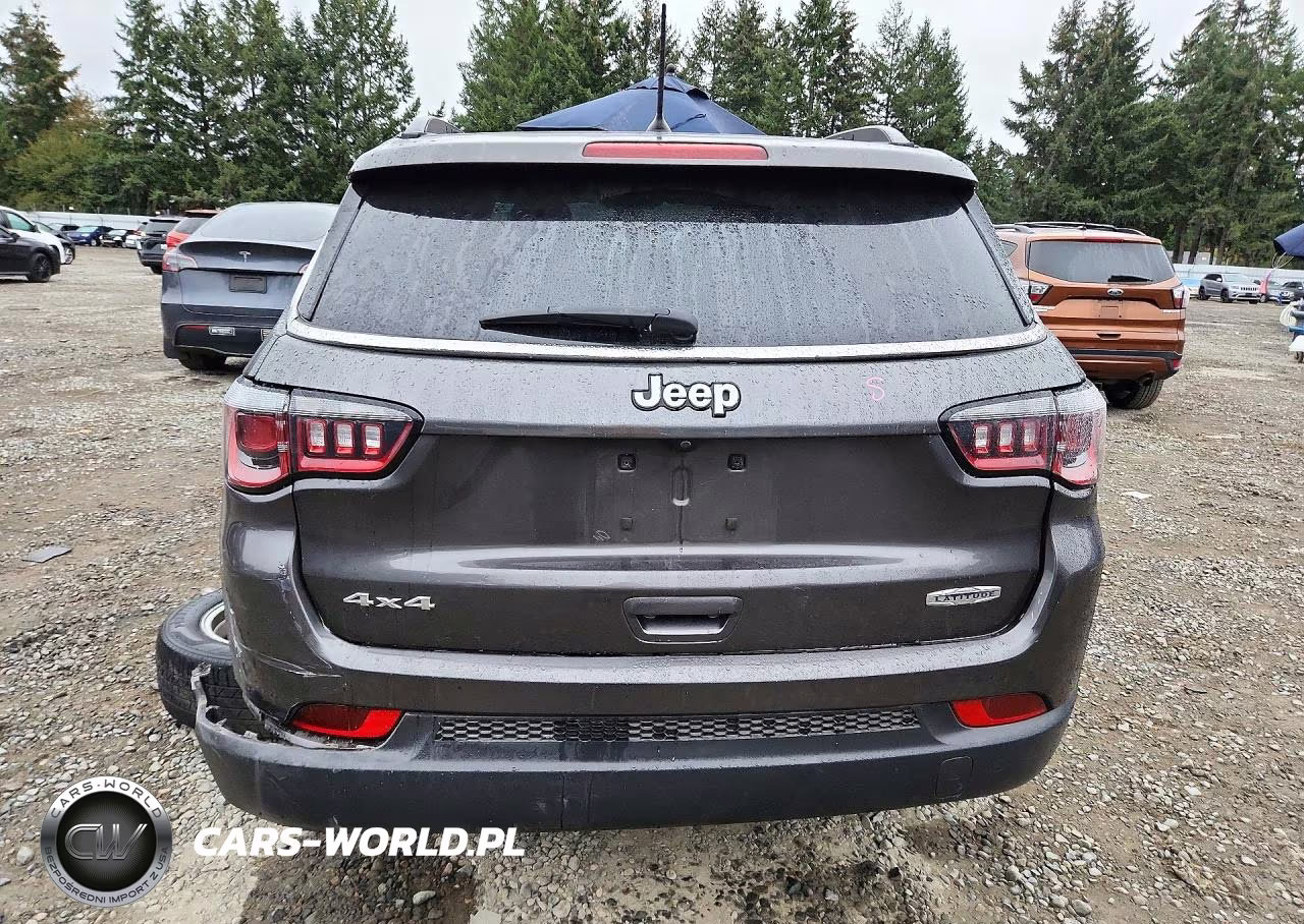 2018 Jeep Compass Latitude VIN:3C4NJDBB7JT270548 - 6