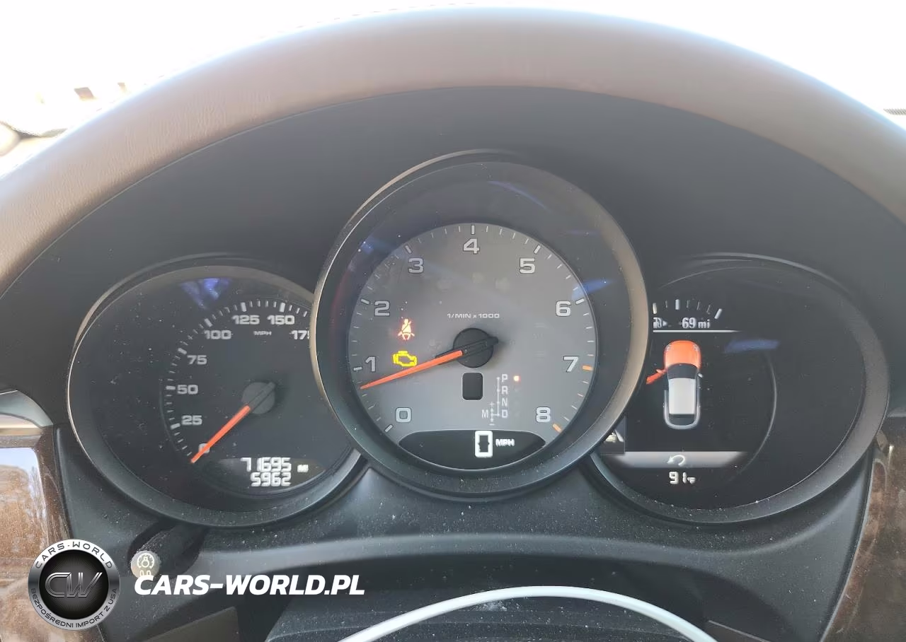 2018 Porsche Macan S VIN:WP1AB2A53JLB37923 - 9