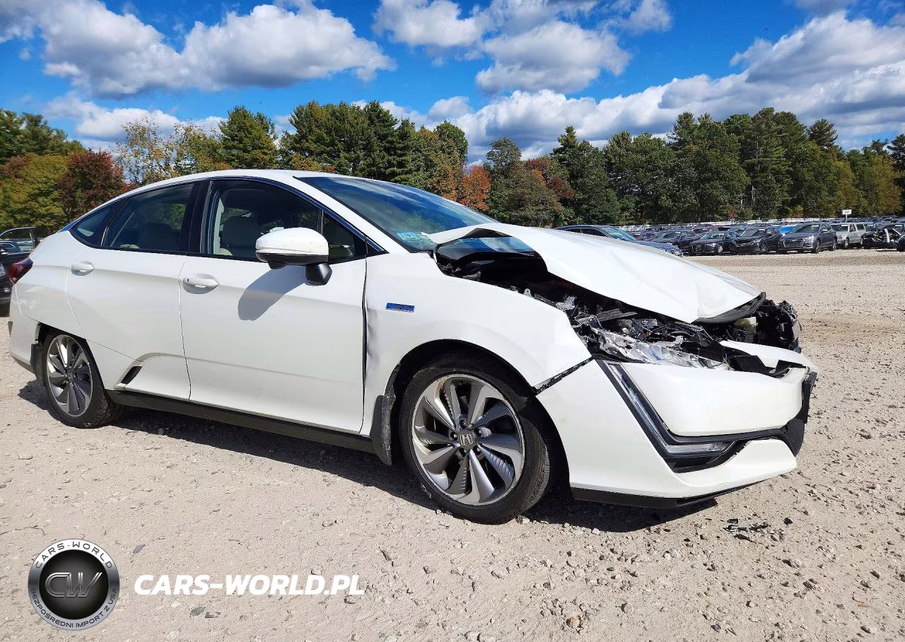 2018 Honda Clarity Touring VIN:JHMZC5F39JC009386 - 4