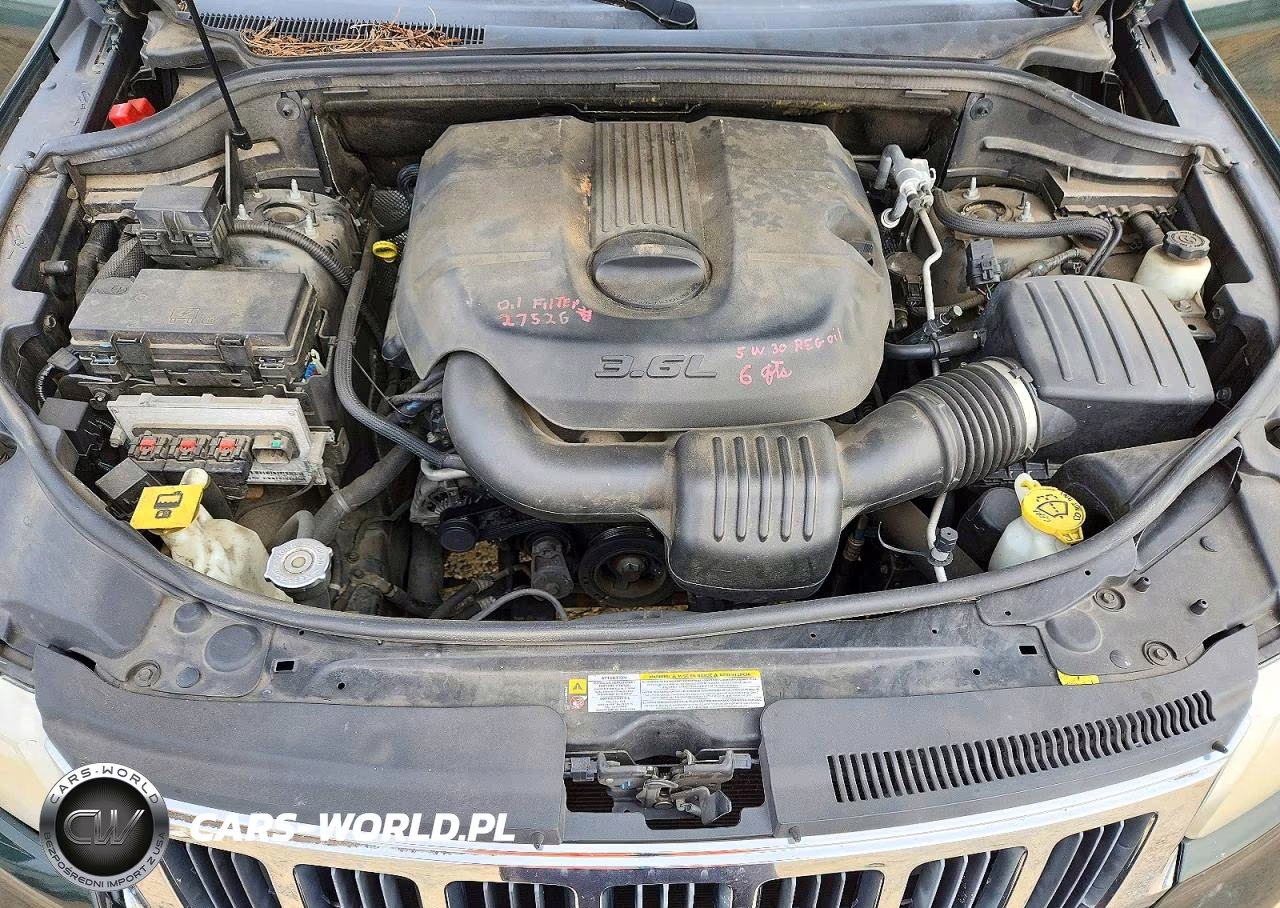 2011 Jeep Grand Cherokee Laredo VIN:1J4RR4GG0BC739145 - 12