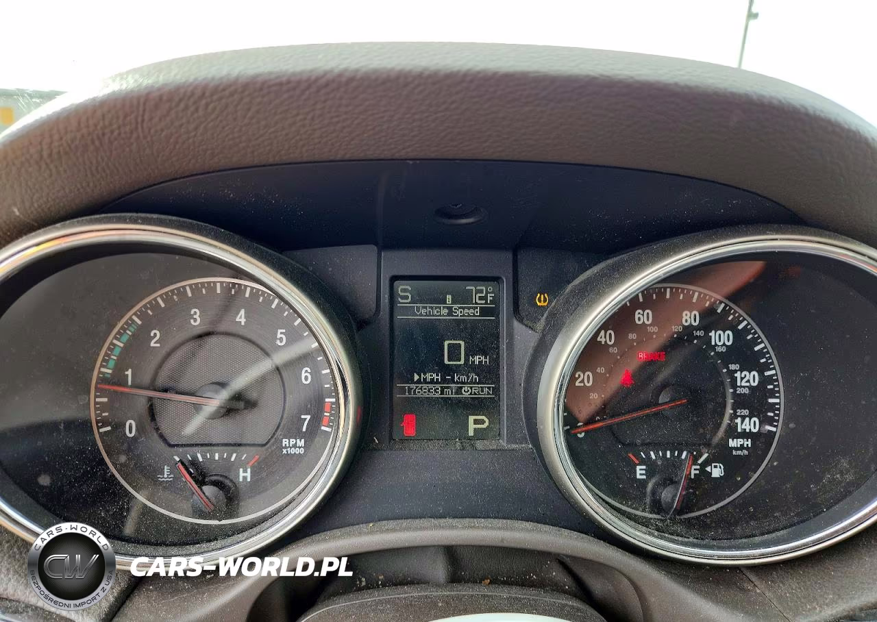 2011 Jeep Grand Cherokee Laredo VIN:1J4RR4GG0BC739145 - 9