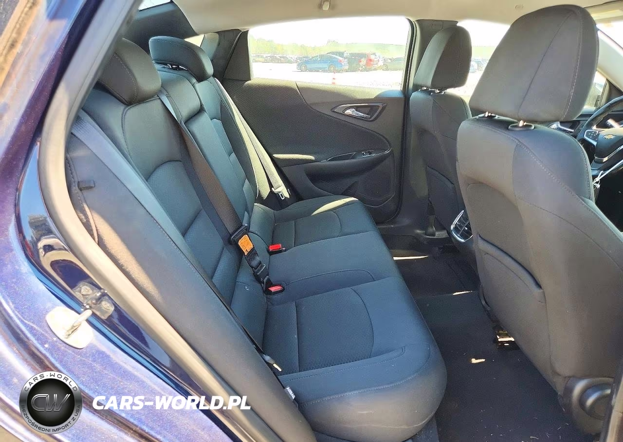 2016 Chevrolet Malibu Lt VIN:1G1ZE5ST6GF202175 - 10
