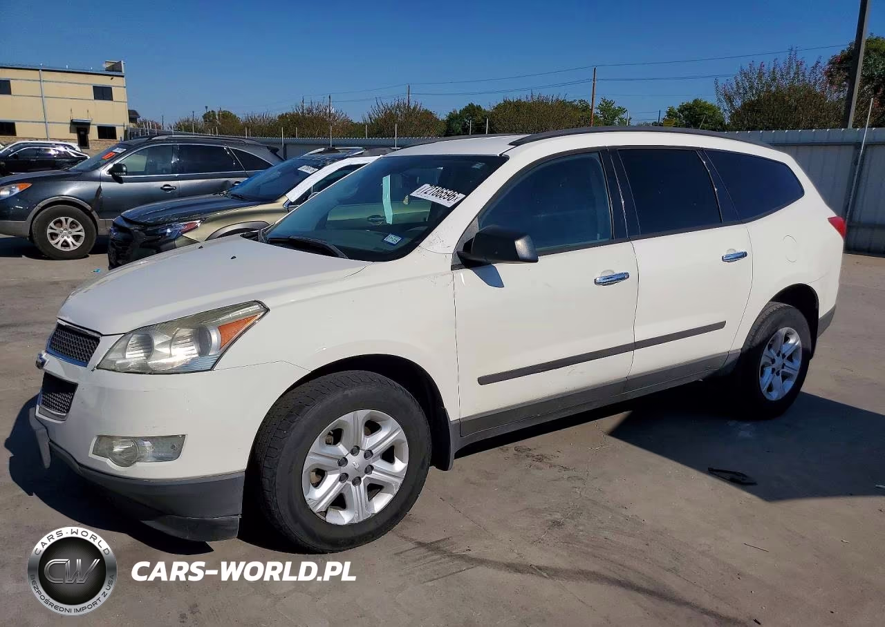 2011 Chevrolet Traverse Ls – zdjęcie 1 z 13